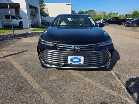Used 2019 Toyota Avalon Limited w/ All Weather Liner Package FWD image 6