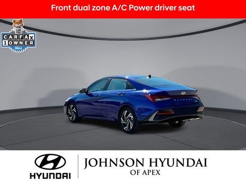 Used 2025 Hyundai Elantra Limited FWD image 5