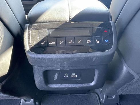 Used 2025 INFINITI QX60 Luxe w/ Vision Package image 12