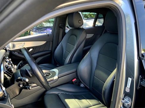 Used 2019 Mercedes-Benz GLC 300 4MATIC Coupe image 6
