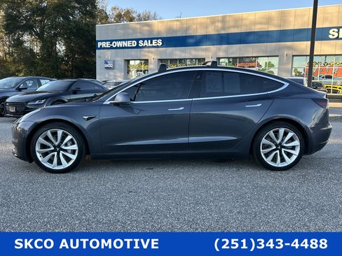 Used 2018 Tesla Model 3 Long Range image 2