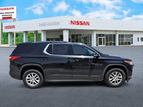 Used 2019 Chevrolet Traverse LT FWD image 5