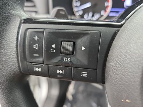 Used 2021 Nissan Rogue SV AWD/4WD image 41