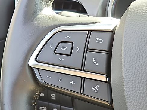 Used 2021 Toyota Highlander Limited image 21