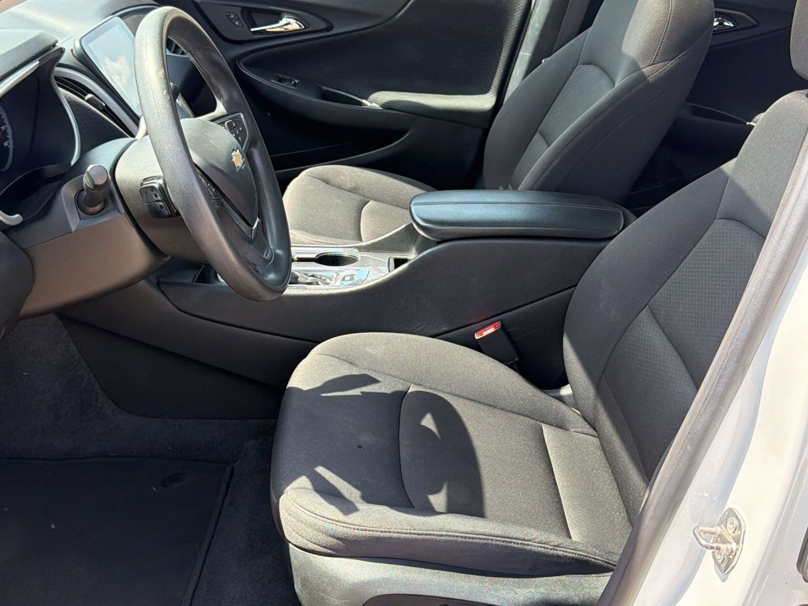 Used 2024 Chevrolet Malibu LT FWD image 5