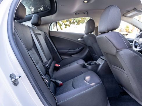 Used 2018 Chevrolet Volt LT FWD image 18