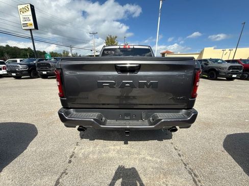 New 2026 RAM 1500 Big Horn AWD/4WD image 4