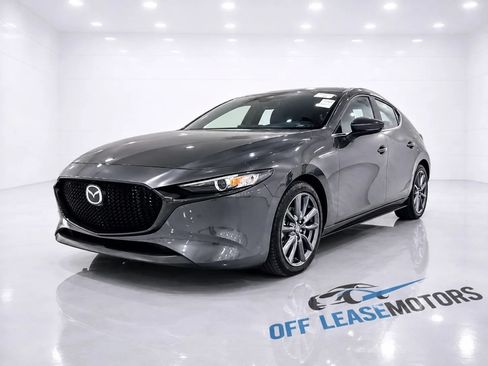 Used 2023 MAZDA MAZDA3 s FWD image 1