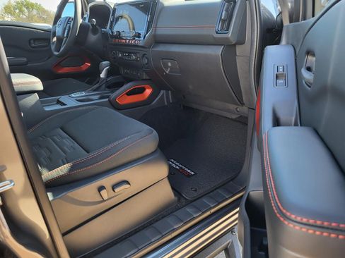 New 2026 Nissan Frontier PRO-4X w/ Tow Package AWD/4WD image 14