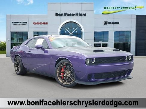 Used 2023 Dodge Challenger SRT Hellcat image 1