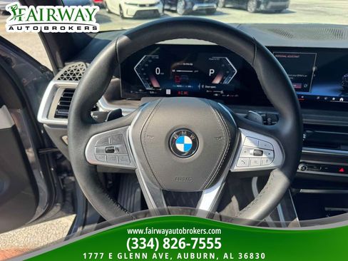 Used 2025 BMW X7 xDrive40i w/ Premium Package AWD/4WD image 19