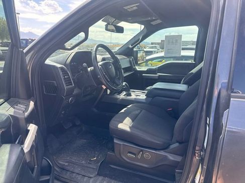Used 2018 Ford F150 XLT w/ Equipment Group 302A Luxury AWD/4WD image 9