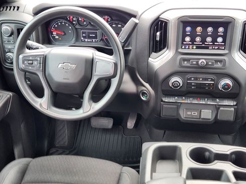 Used 2024 Chevrolet Silverado 1500 Custom Trail Boss AWD/4WD image 9