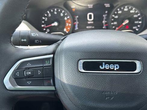 Used 2025 Jeep Compass Limited AWD/4WD image 24