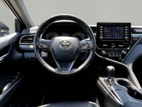Used 2024 Toyota Camry SE FWD image 10