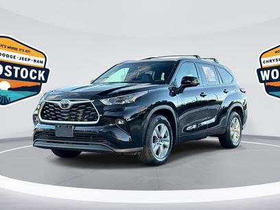 Used 2022 Toyota Highlander XLE