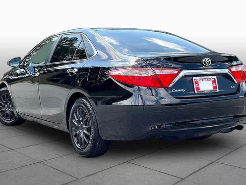 Used 2015 Toyota Camry LE FWD image 12
