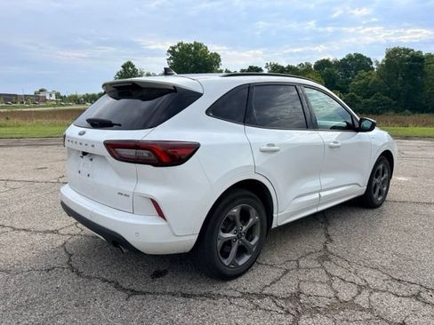 Used 2023 Ford Escape ST-Line w/ Tech Pack #1 AWD/4WD image 5