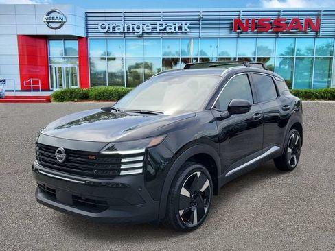 New 2026 Nissan Kicks SR w/ Cold Weather Package FWD image 4