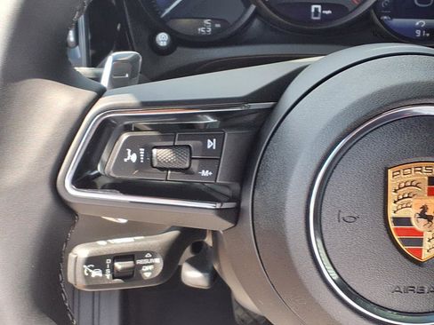 Used 2025 Porsche Macan AWD image 48