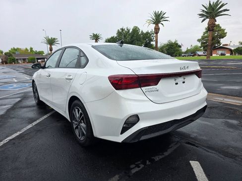 Used 2022 Kia Forte LXS FWD image 8