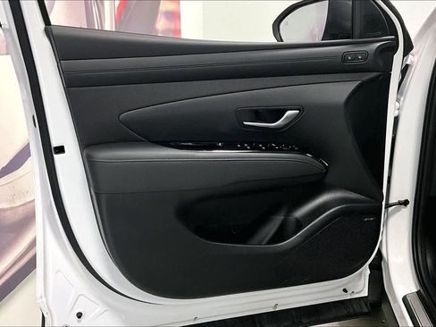 Used 2025 Hyundai Tucson Limited image 25