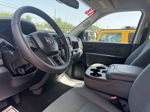 Used 2018 RAM 1500 Express AWD/4WD image 15