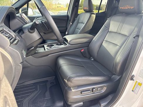 Certified 2025 Honda Ridgeline TrailSport image 12