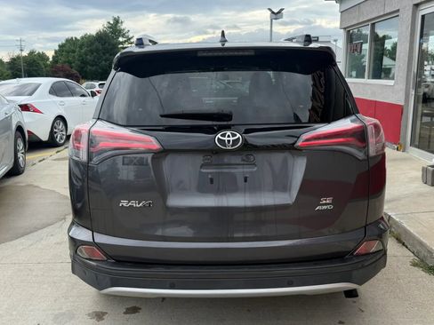 Used 2016 Toyota RAV4 SE w/ Advanced Technology Package AWD/4WD image 8
