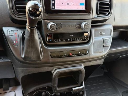 Used 2024 RAM ProMaster 2500 w/ Convenience Group FWD image 20