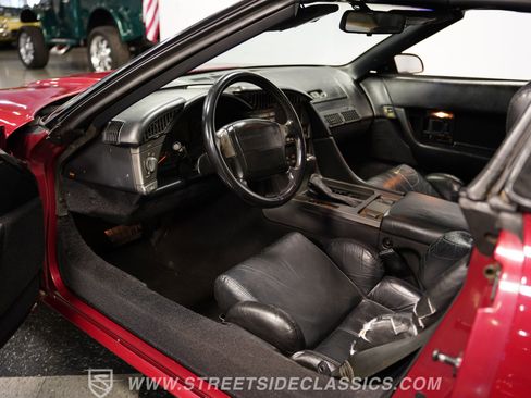 Used 1990 Chevrolet Corvette Convertible image 4