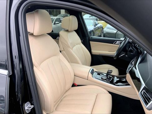 Used 2021 BMW X5 xDrive40i w/ Premium Package image 8