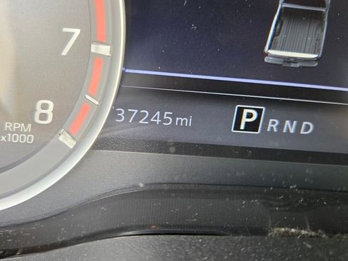 Used 2021 Nissan Titan SV w/ Accessory Utility Package image 28