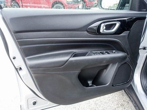 New 2026 Jeep Compass Latitude w/ Quick Order Package 29K AWD/4WD image 16