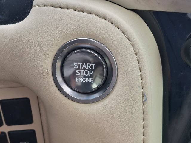 Used 2020 Lexus LX 570 4WD w/ Luxury Package image 29