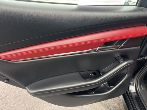 Used 2024 MAZDA MAZDA3 s image 30