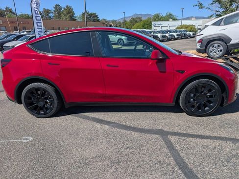 Used 2023 Tesla Model Y Long Range AWD/4WD image 6