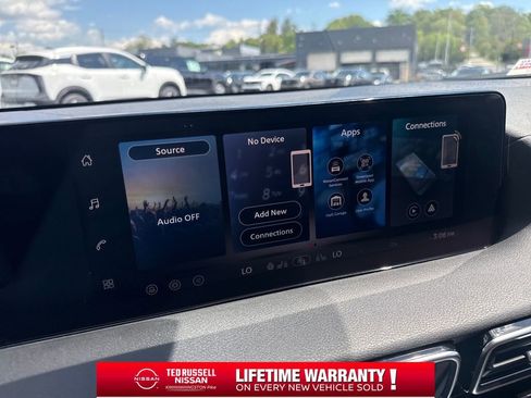 New 2026 Nissan Sentra SR FWD image 19