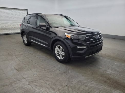 Used 2023 Ford Explorer XLT w/ Equipment Group 202A image 13