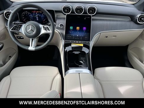 Used 2026 Mercedes-Benz GLC 300 4MATIC image 16