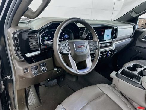 Used 2025 GMC Sierra 1500 SLT AWD/4WD image 22