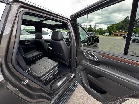 Used 2021 Chevrolet Tahoe High Country AWD/4WD image 32