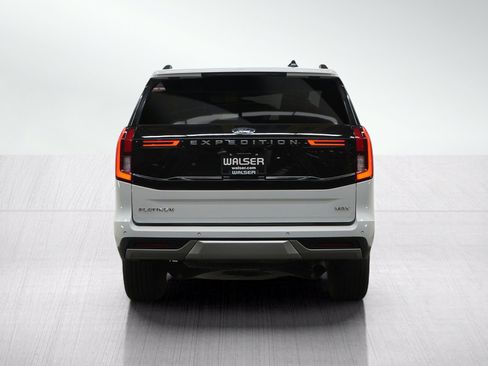 Used 2025 Ford Expedition Max Platinum AWD/4WD image 5