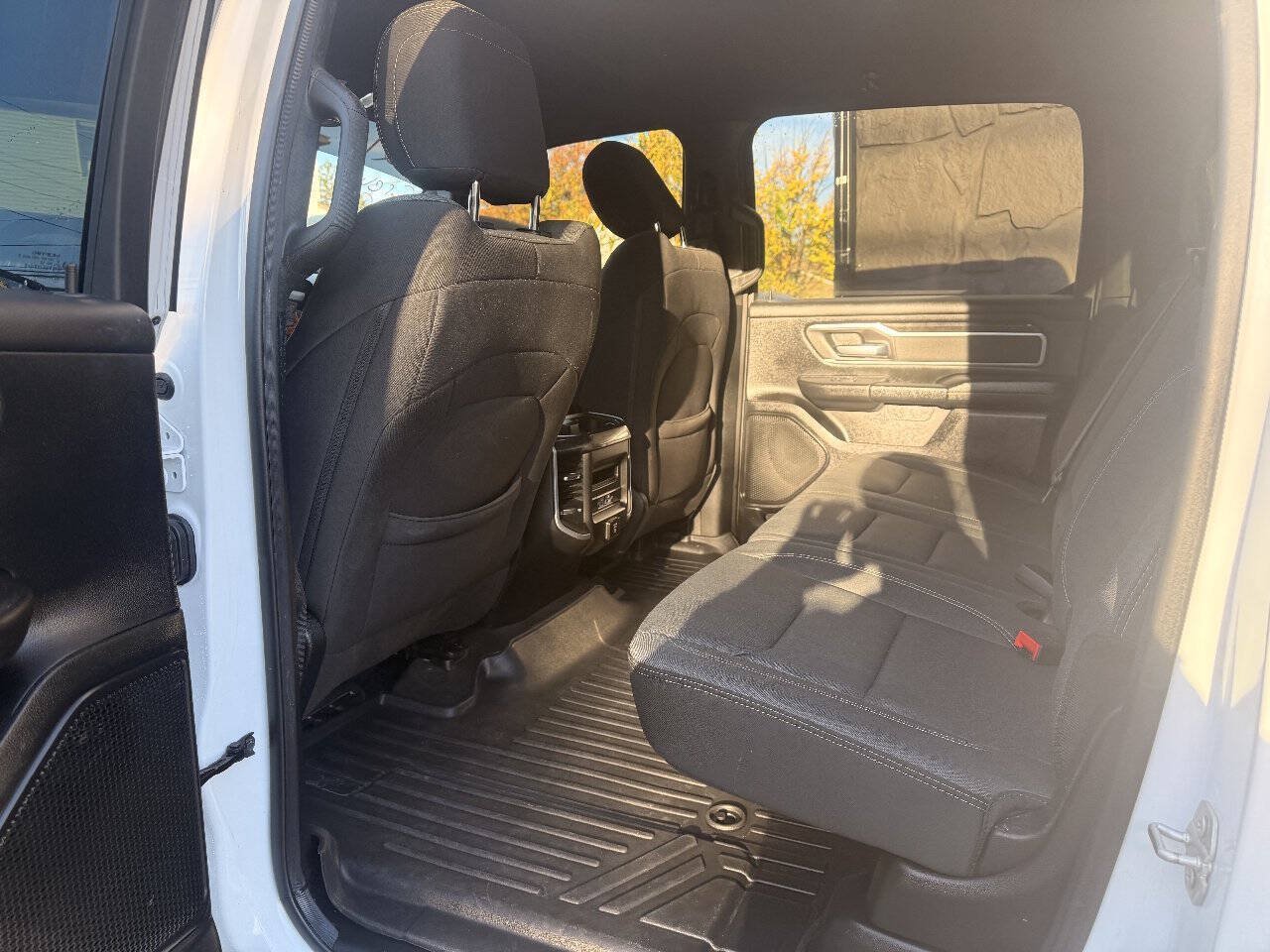 Used 2021 RAM 1500 Big Horn AWD/4WD image 12