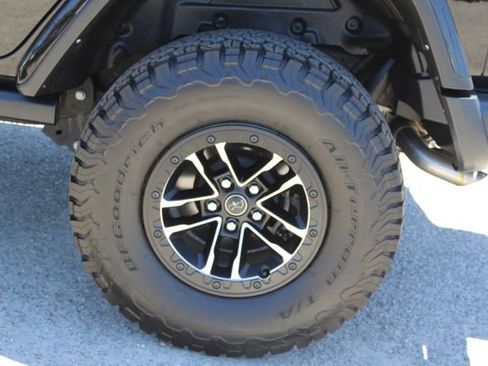 Used 2023 Jeep Wrangler Unlimited Rubicon 392 AWD/4WD image 6