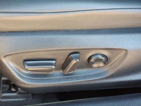 Used 2023 Toyota Camry SE image 14