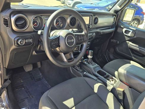 Used 2018 Jeep Wrangler Sport AWD/4WD image 19