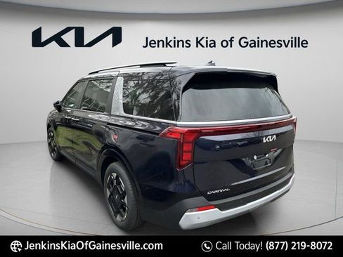 New 2026 Kia Carnival EX image 6