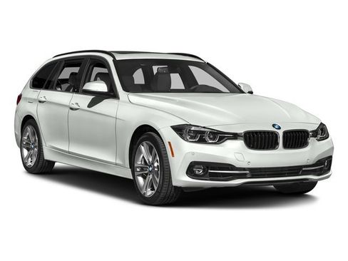 Used 2017 BMW 330i xDrive Wagon AWD/4WD image 6