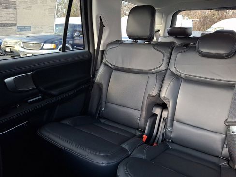 New 2025 Ford Expedition Platinum w/ Driver's Package image 12